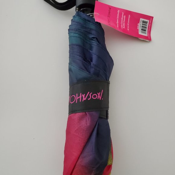Betsey Johnson Rainblow Umbrella - Picture 2 of 6